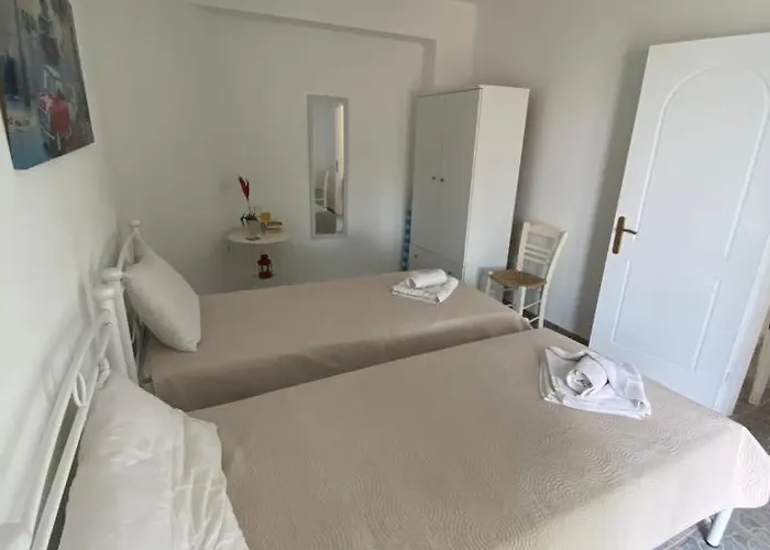 Casa De Blue 3*